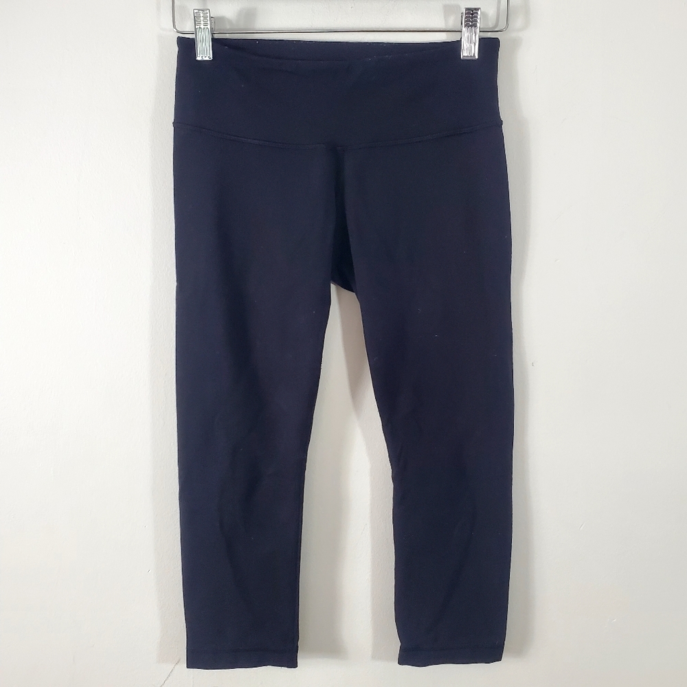 🍋🍋Lululemon Athletica black cropped gym yoga activewear capris leggings, Sz 6